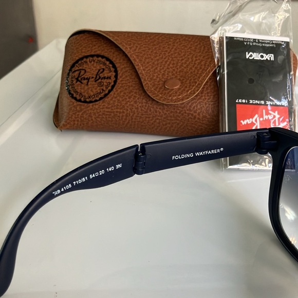 Ray Ban wayfarers Folding Gradient Sunglasses 🕶️ ☀️😎 - Picture 5 of 7